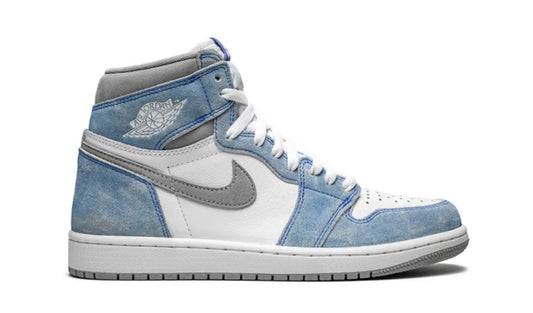 Jordan
Air Jordan 1 Retro High OG "Hyper Royal" sneakers