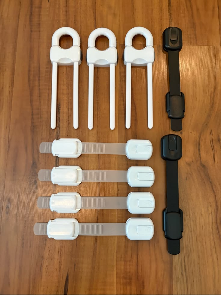 Cabinet Locks (Baby Proofing, 6-Pack)