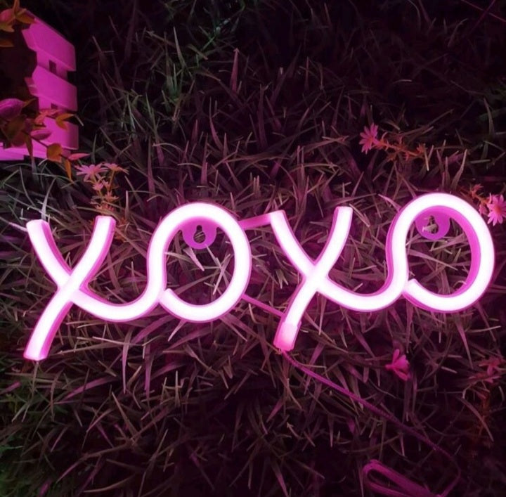 Pink XOXO Neon Light (10 x 30 cm)