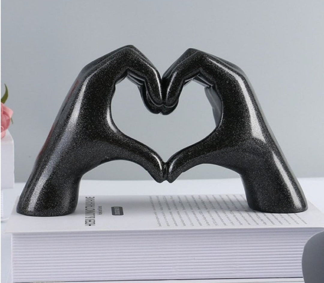 Home Decor Gift Nordic Love Heart Hands Ornament (15x25cm)