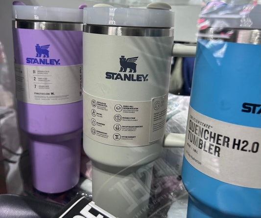 viral Stanley cups with box