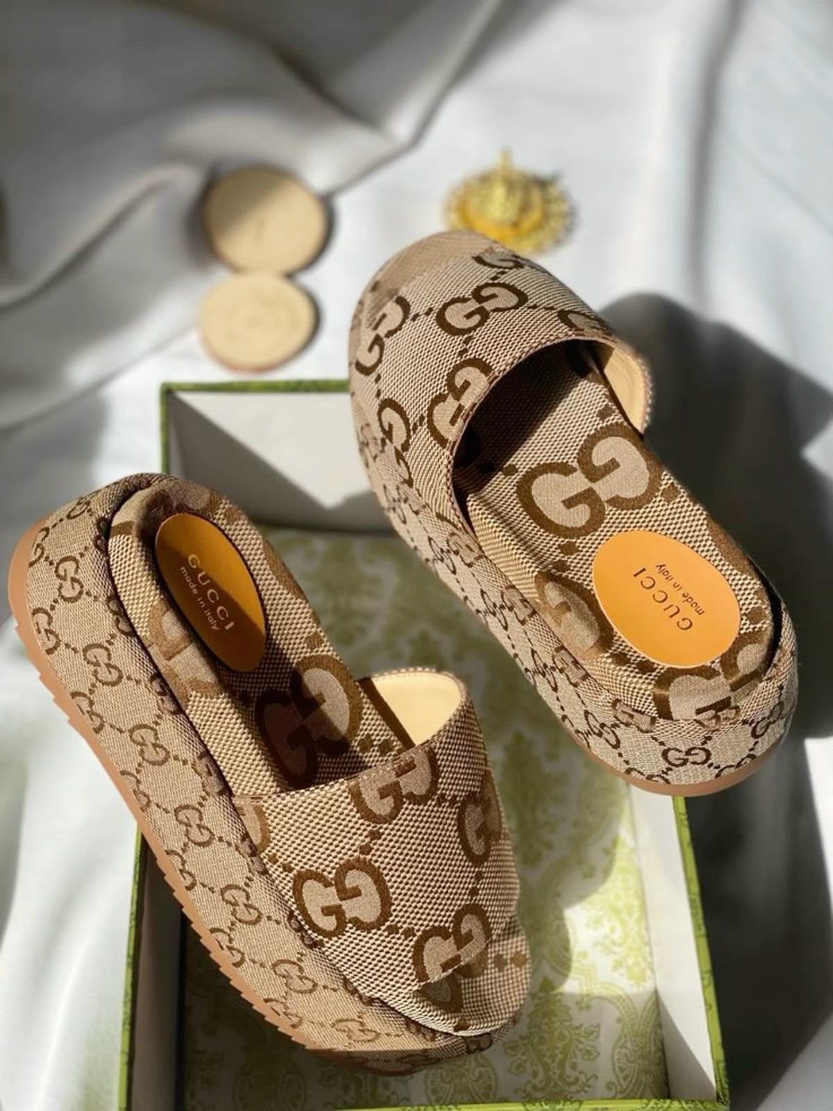 GG Maxi canvas platform slides
